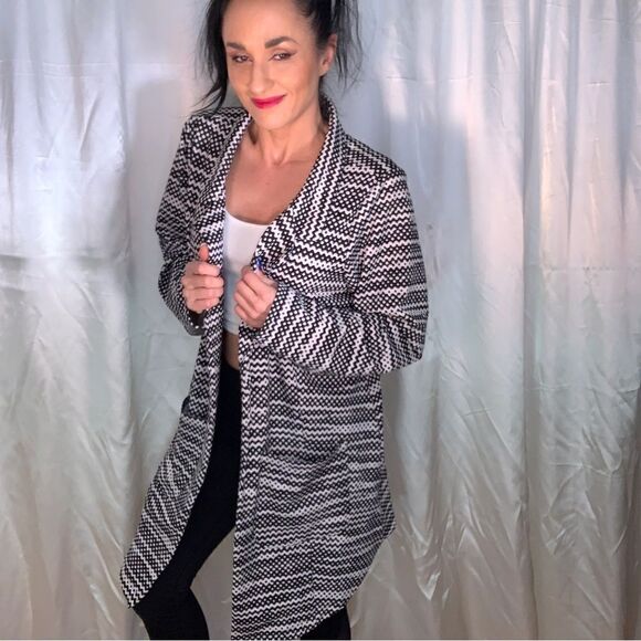 Lularoe long jacket blazer pockets - Picture 2 of 5